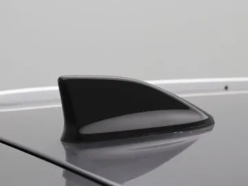 Car image 37