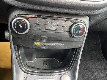 Car image 36