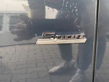 Car image 22