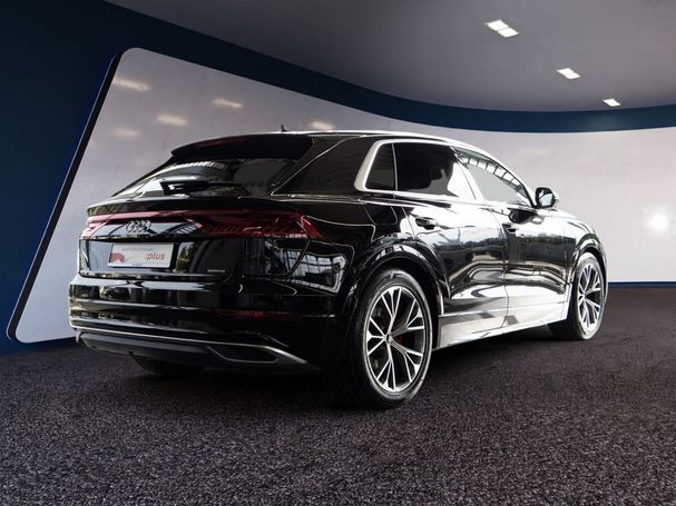 Audi Q8 55 TFSIe quattro 280 kW image number 2