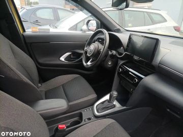 Car image 21