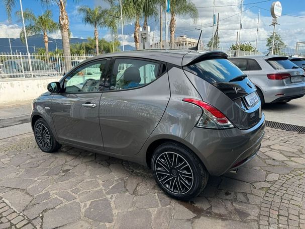 Lancia Ypsilon 51 kW image number 6