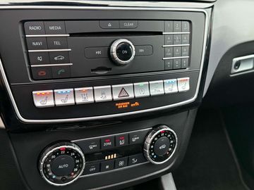 Car image 38