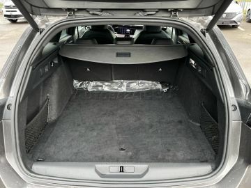 Car image 36