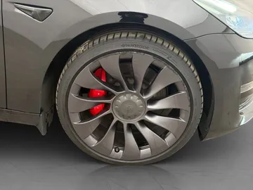 Car image 33