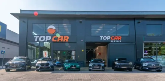 Car image 24