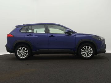 Car image 15