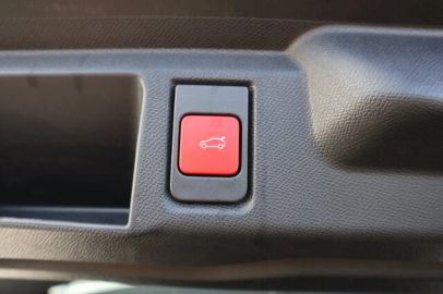 Car image 33