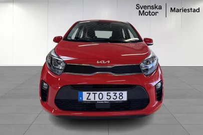 Car image 2