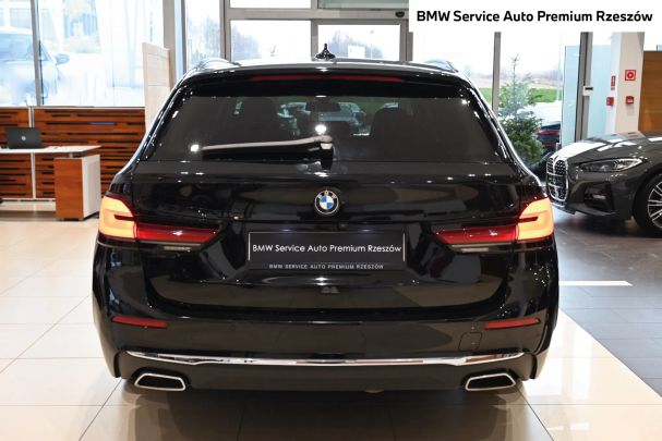 BMW 520d Touring xDrive Luxury Line 140 kW image number 18