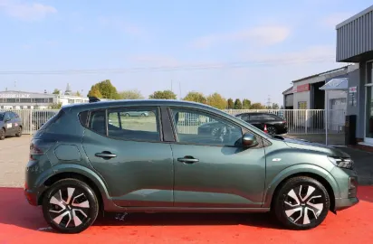 Car image 2