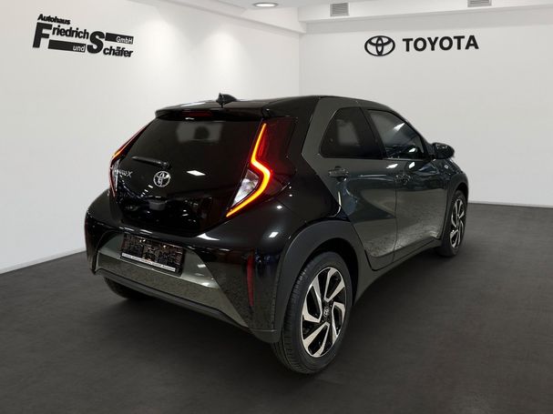 Toyota Aygo X 53 kW image number 4