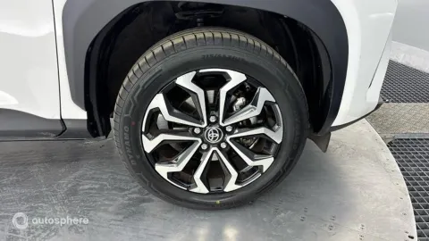 Car image 20