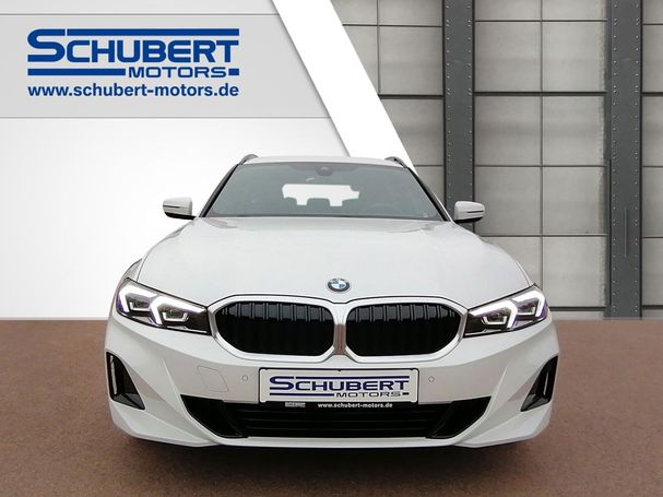 BMW 320i Touring 135 kW image number 2