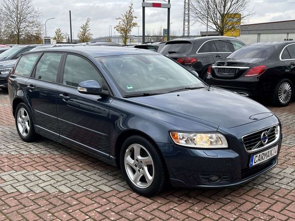 Volvo V50 D2 Momentum 84 kW image number 10