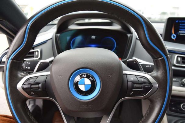 BMW i8 xDrive 266 kW image number 4