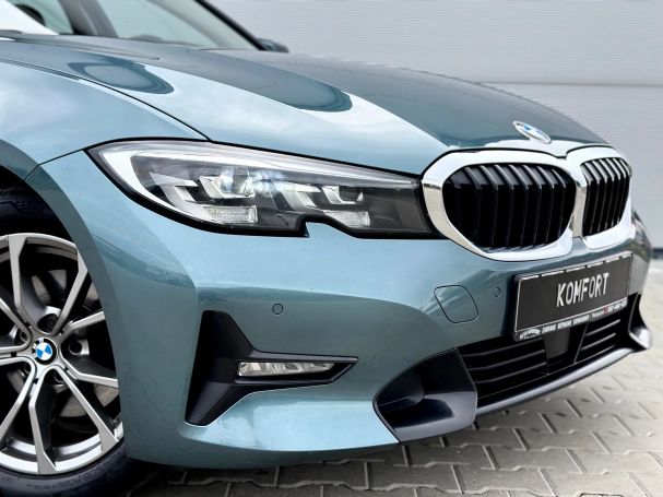 BMW 320d Touring Sport Line 140 kW image number 13