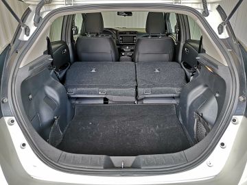 Car image 36