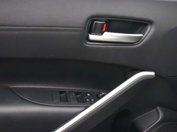 Car image 33