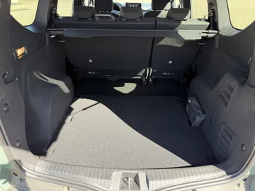 Car image 29