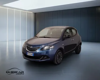 Car image 1