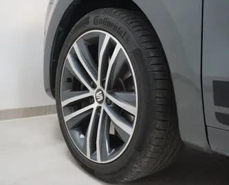 Car image 41