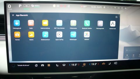 Car image 23