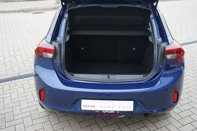 Car image 32