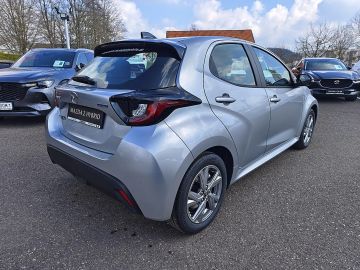 Car image 5