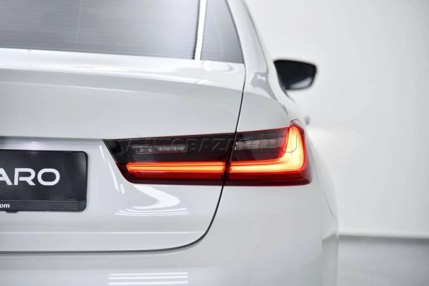 BMW 320d xDrive 140 kW image number 20