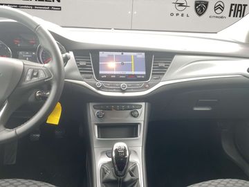 Car image 13