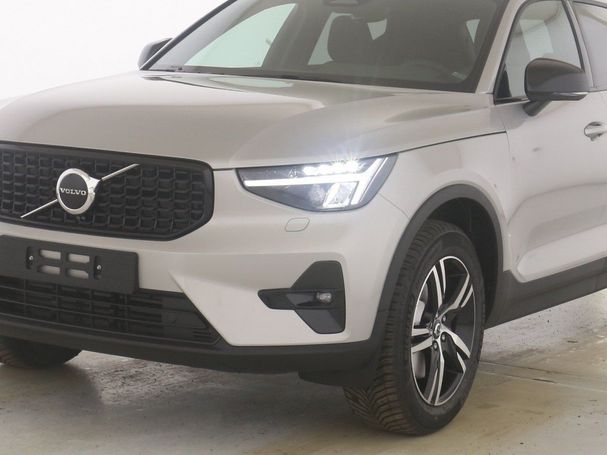 Volvo XC40 B3 Plus Dark 120 kW image number 8