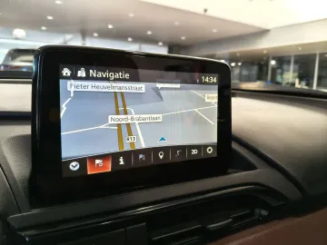 Car image 27