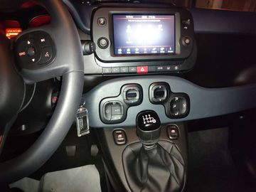 Car image 14