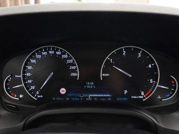 Car image 33