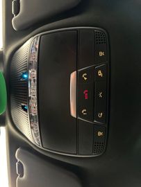 Car image 37