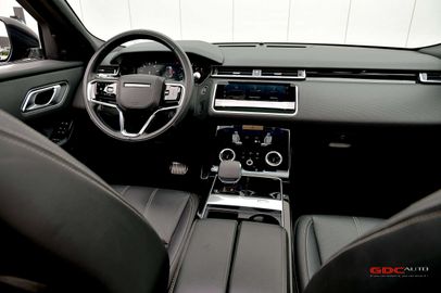 Car image 38