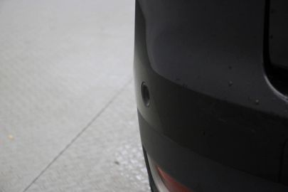 Car image 36