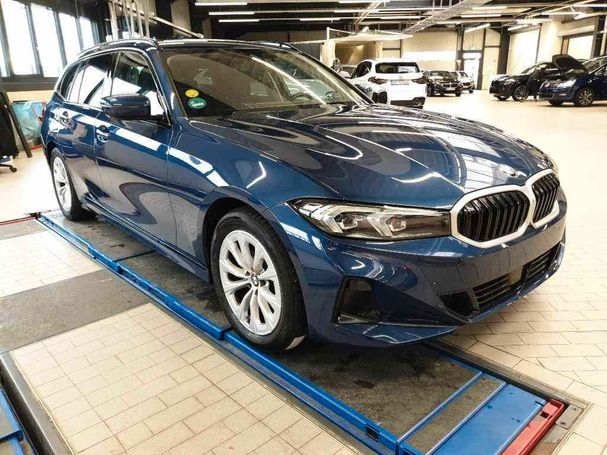 BMW 320d Touring xDrive 140 kW image number 2