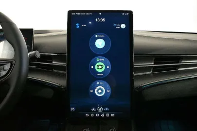 Car image 27