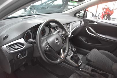 Car image 13