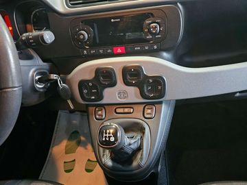 Car image 17