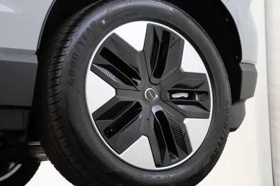 Car image 35