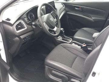 Car image 12