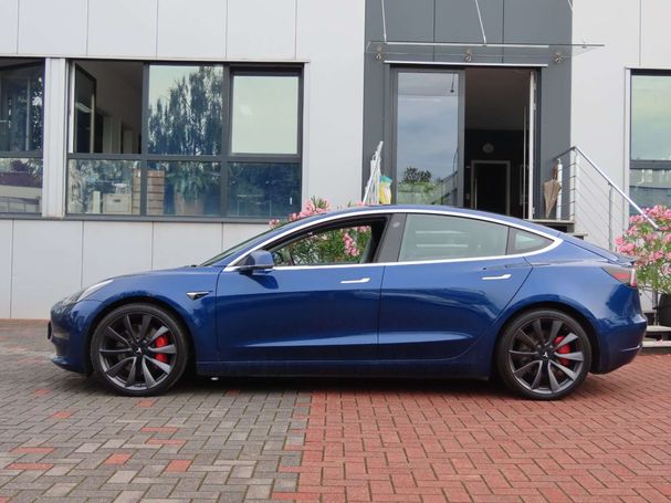 Tesla Model 3 Performance AWD 335 kW image number 13