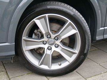 Car image 31