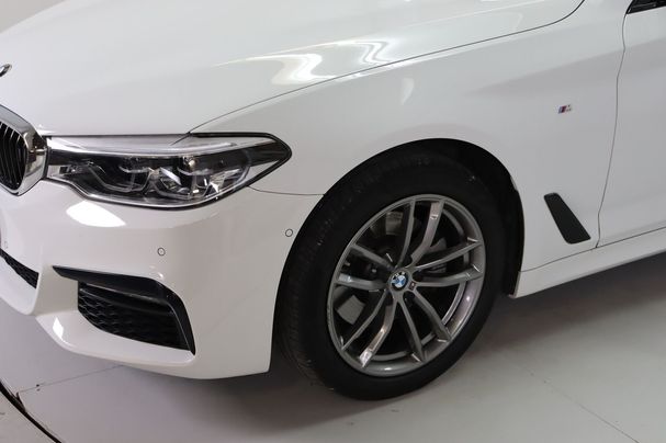 BMW 520d Touring xDrive 140 kW image number 40