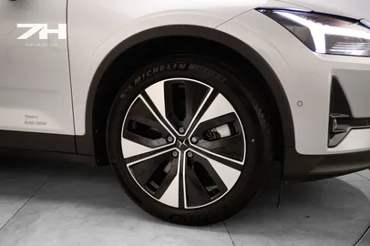 Car image 22