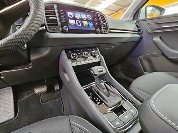 Car image 15