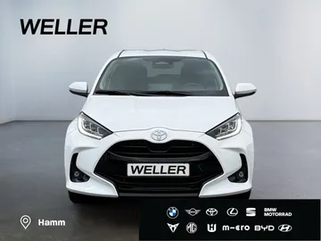 Car image 3